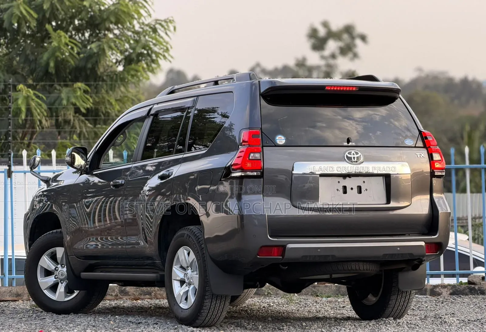 Toyota Land Cruiser Prado 2.7 2019 Gray