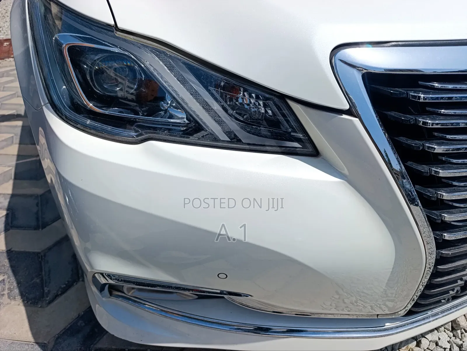 Toyota Crown 2018 White