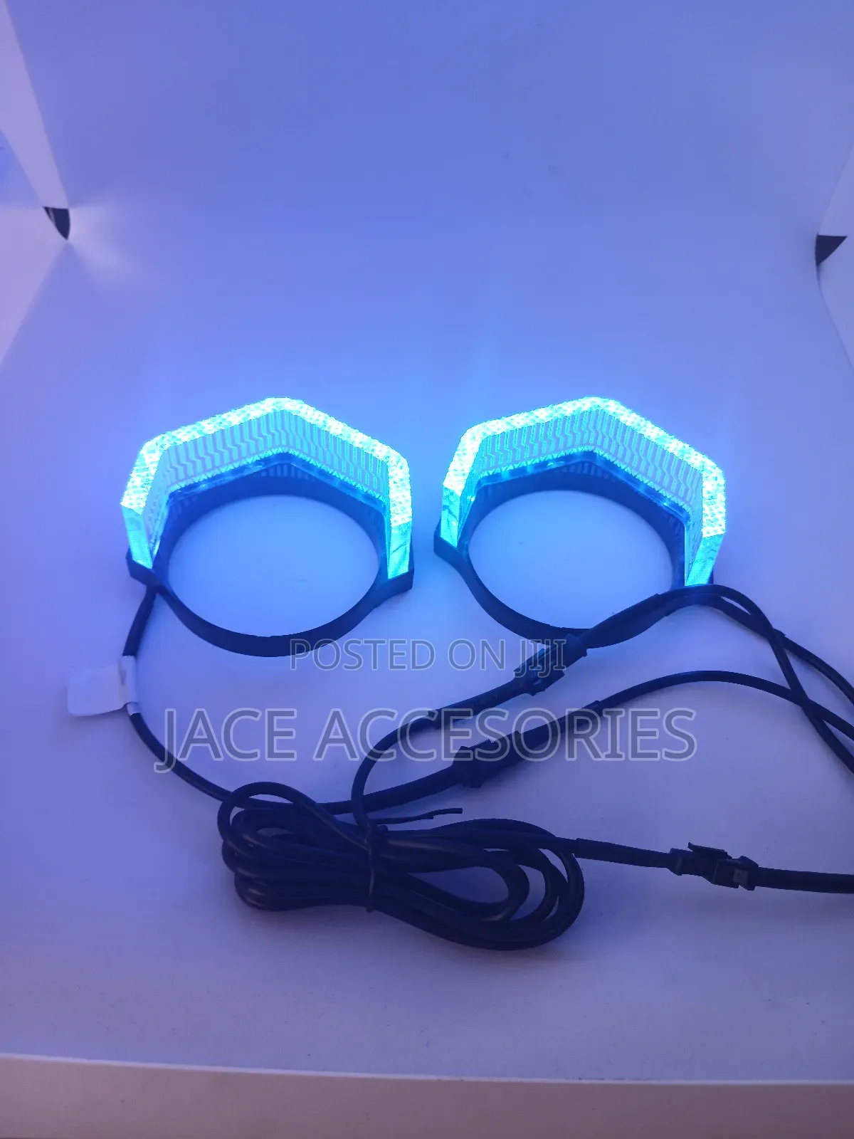 Universal 8 Glory Angel Eyes