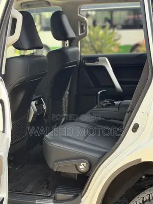 Toyota Land Cruiser Prado 2.8 2019 White
