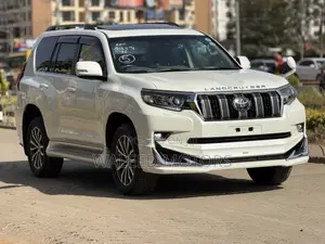 Toyota Land Cruiser Prado 2.8 2019 White