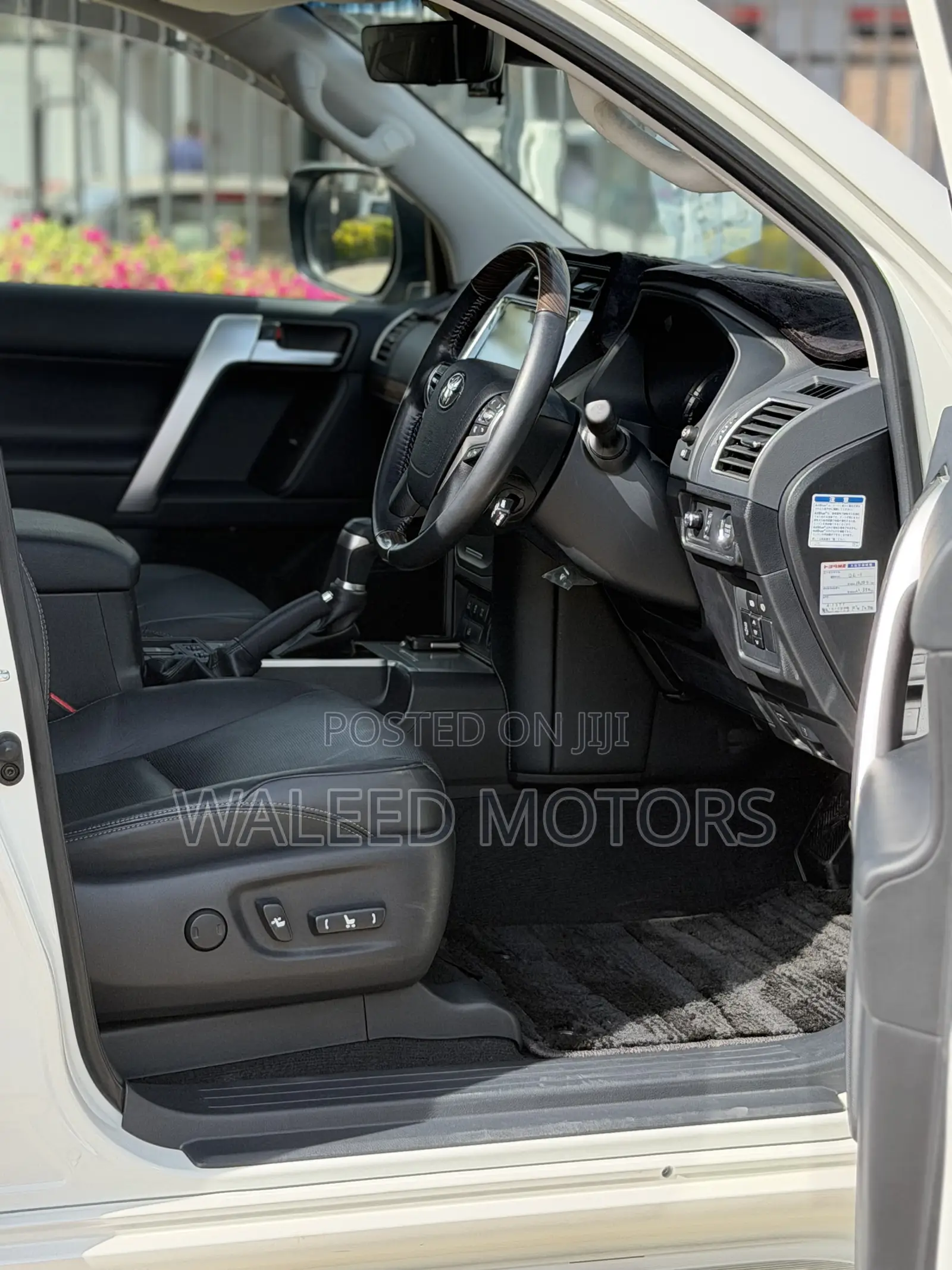 Toyota Land Cruiser Prado 2.8 2019 White