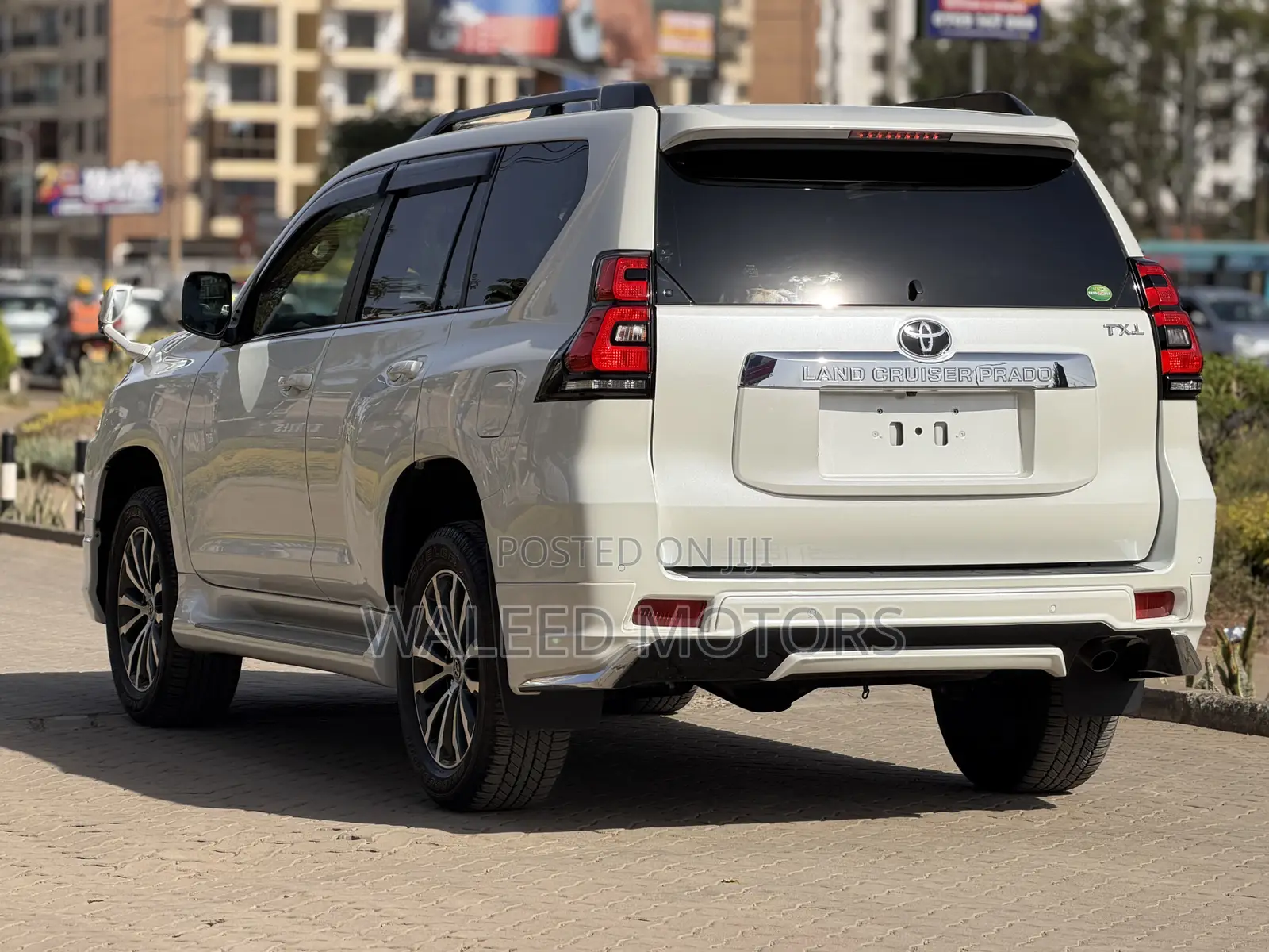 Toyota Land Cruiser Prado 2.8 2019 White