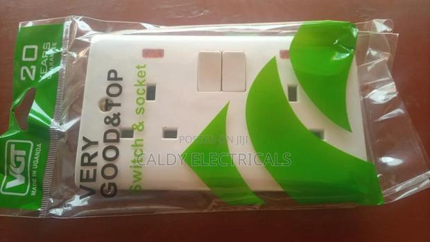 Vintage VGT Double Electrical Socket Bn8