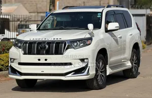 Toyota Land Cruiser Prado 2019 White