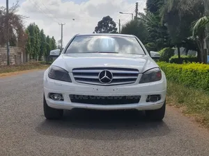 Mercedes-Benz C200 2011 White