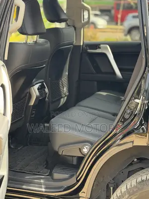Toyota Land Cruiser Prado 2.8 2022 Black