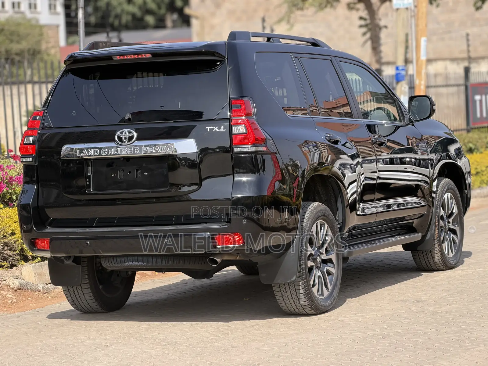 Toyota Land Cruiser Prado 2.8 2022 Black