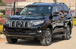 Toyota Land Cruiser Prado 2022 Black
