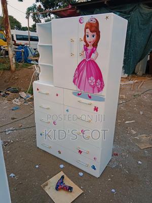 Luxurious Cabinet - main view