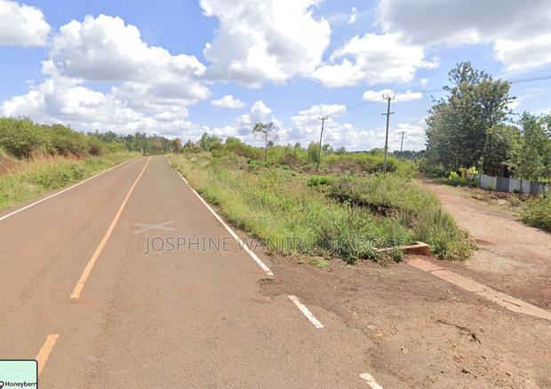Land Plot in Maragua on Tramac 2. To Main Road to Muranga Town.