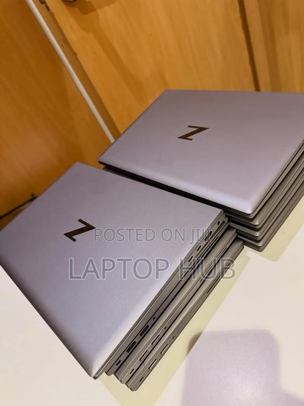 Laptop HP ZBook Firefly 14 G7 16GB Intel Core I7 SSD 512GB