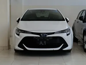Toyota Corolla XSE (1.8L 4cyl 2A) 2019 White