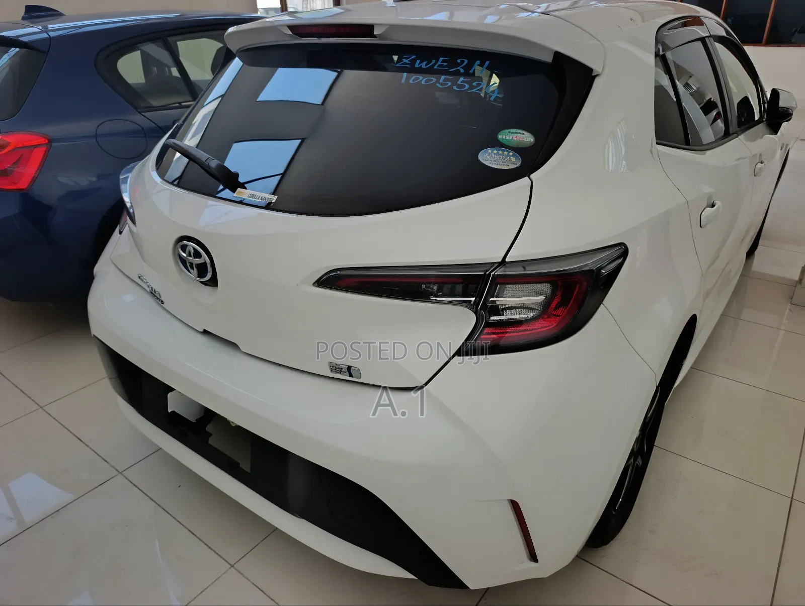 Toyota Corolla XSE (1.8L 4cyl 2A) 2019 White