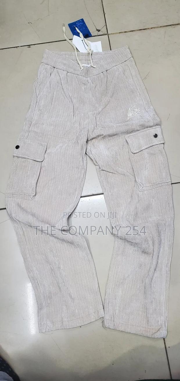 Codry Unisex Cargo Side Pocket Baggy Sweatpants Available - thumbnail 3