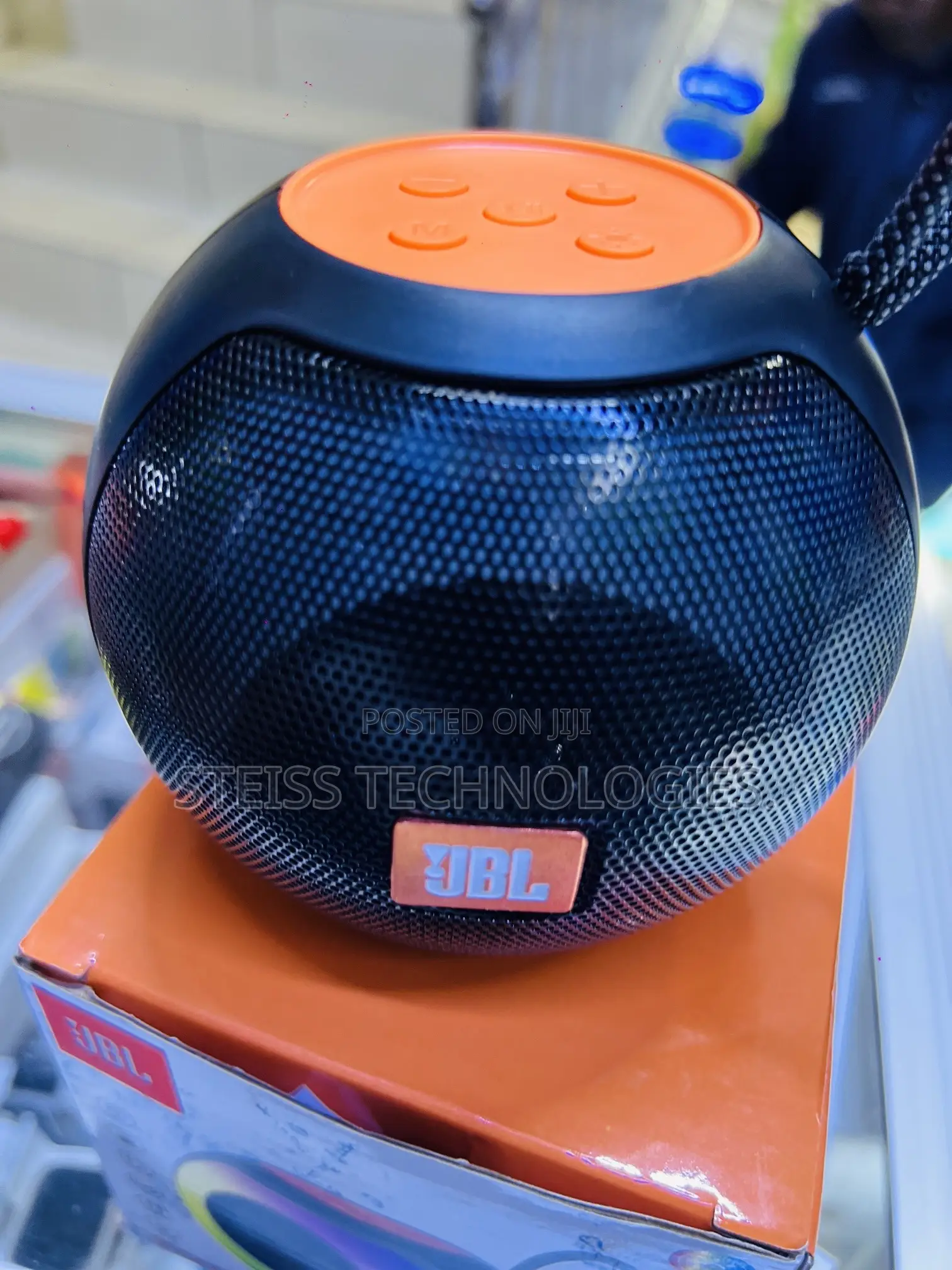 JBL Wireless X811