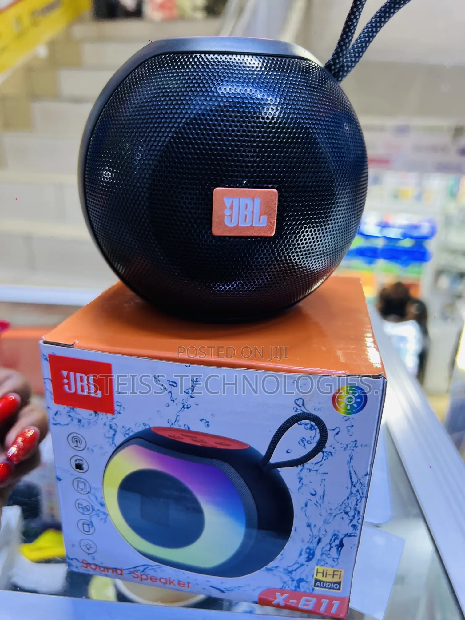 JBL Wireless X811