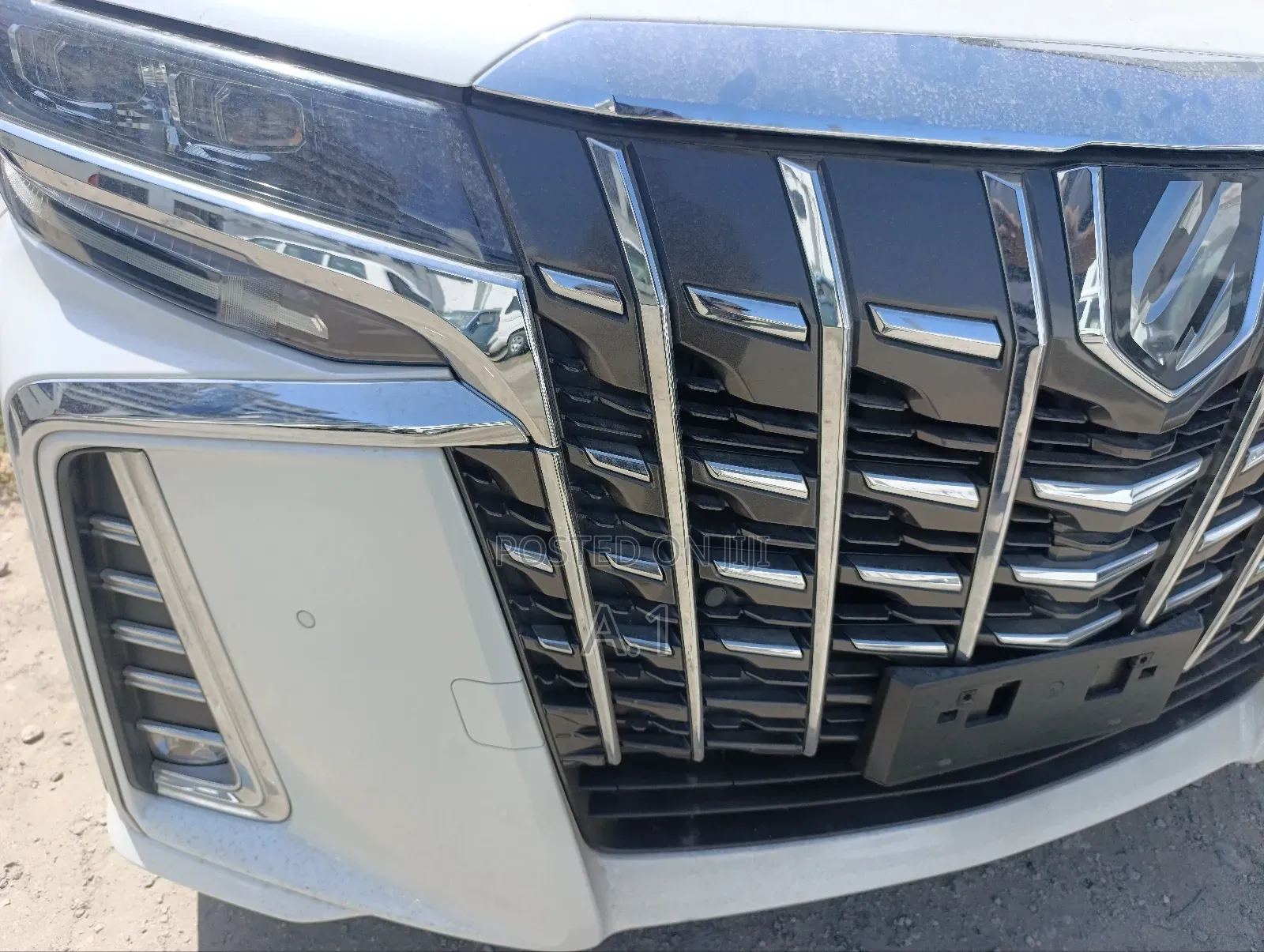 Toyota Alphard 2.5 Petrol FWD 2018 White