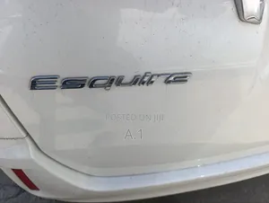 Toyota Esquire 2.0 FWD (7 seater) 2019 White