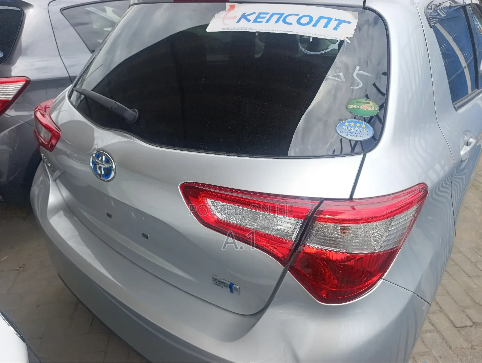 Toyota Vitz 1.5 FWD Hybrid 5dr 2019 Silver