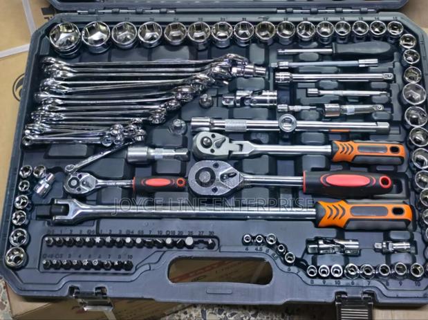 142pcs Mechanical Toolbox
