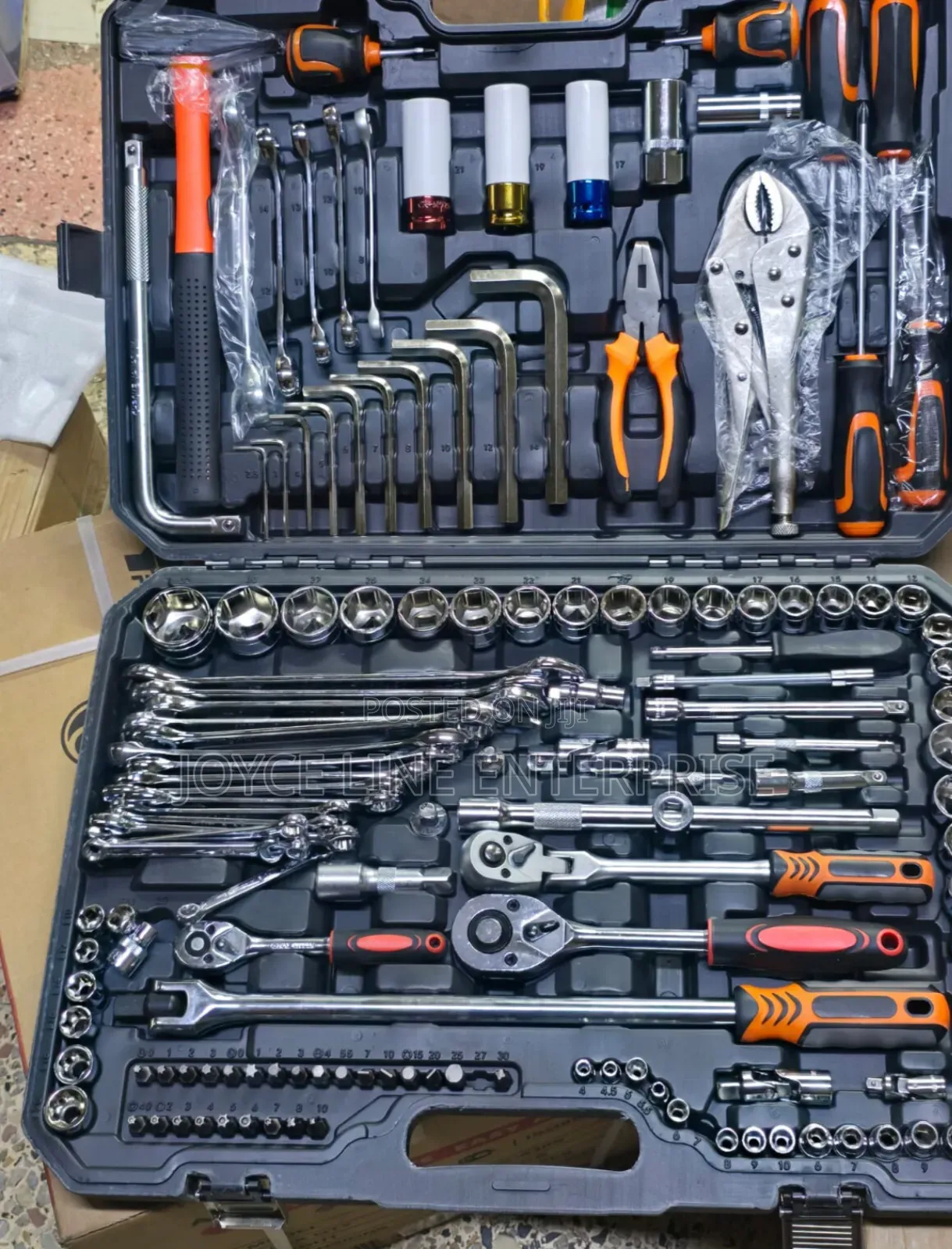 142pcs Mechanical Toolbox