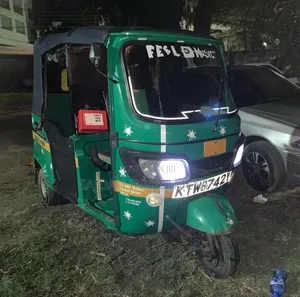 TVS HLX 125 2021 Green