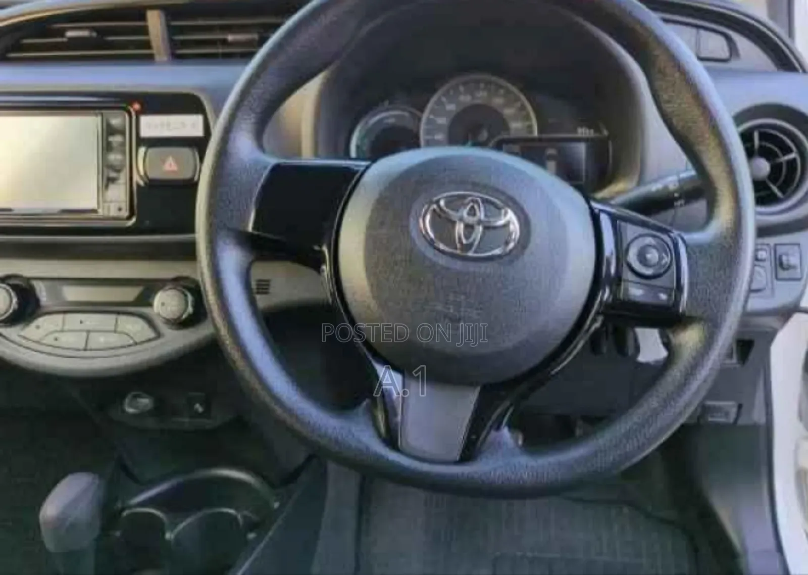 Toyota Vitz 1.5 FWD Hybrid 5dr 2019 Silver
