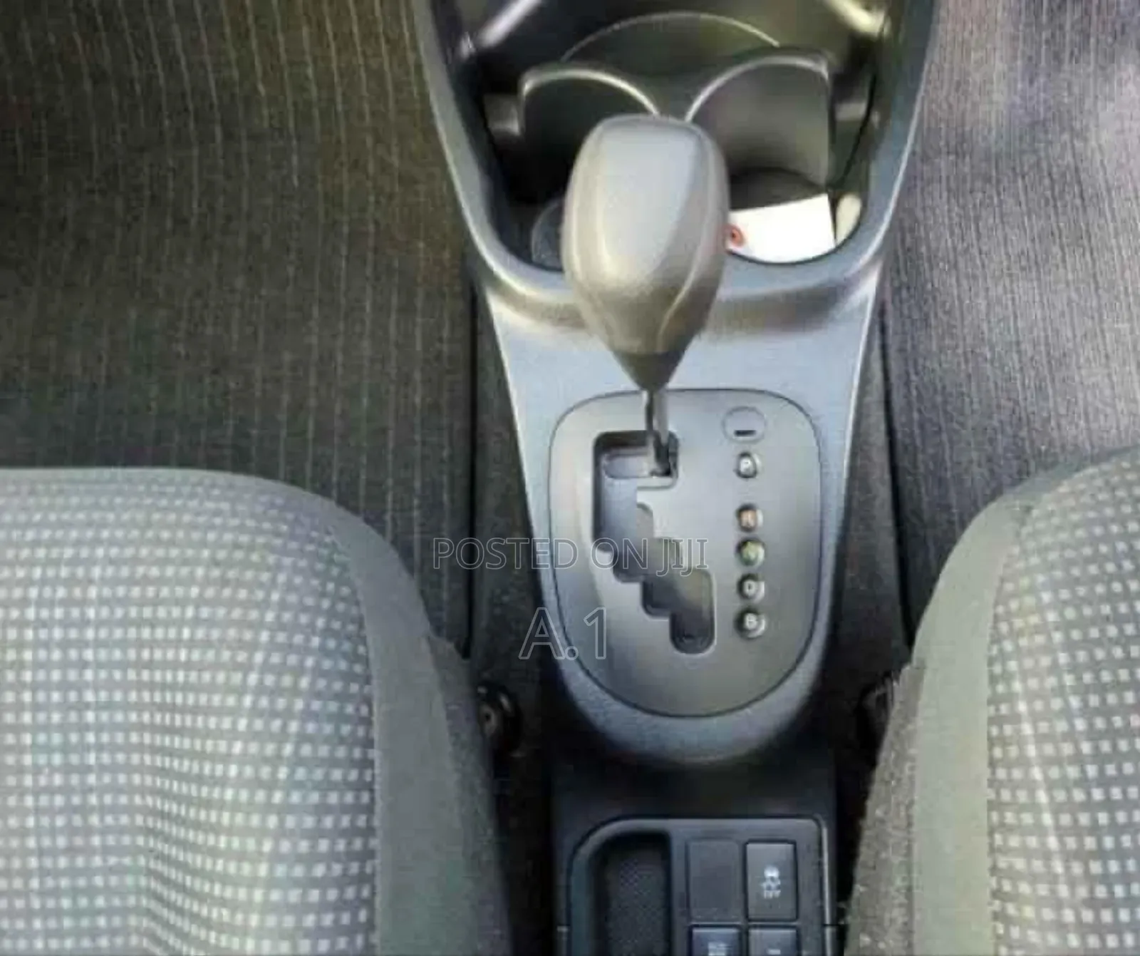 Toyota Vitz 1.5 FWD Hybrid 5dr 2019 Silver