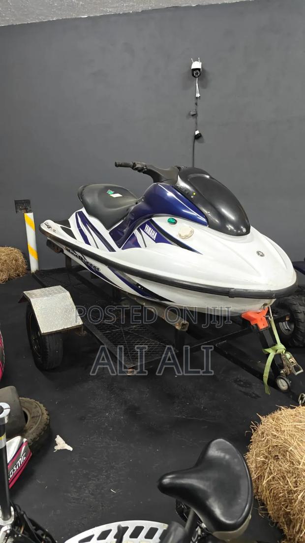 Yamaha Jetski - thumbnail 3