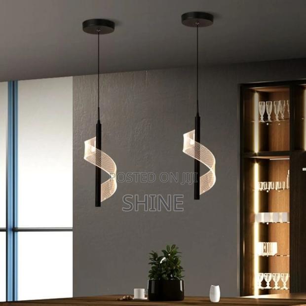 Hanging Lights/Ceiling Lights - thumbnail 3