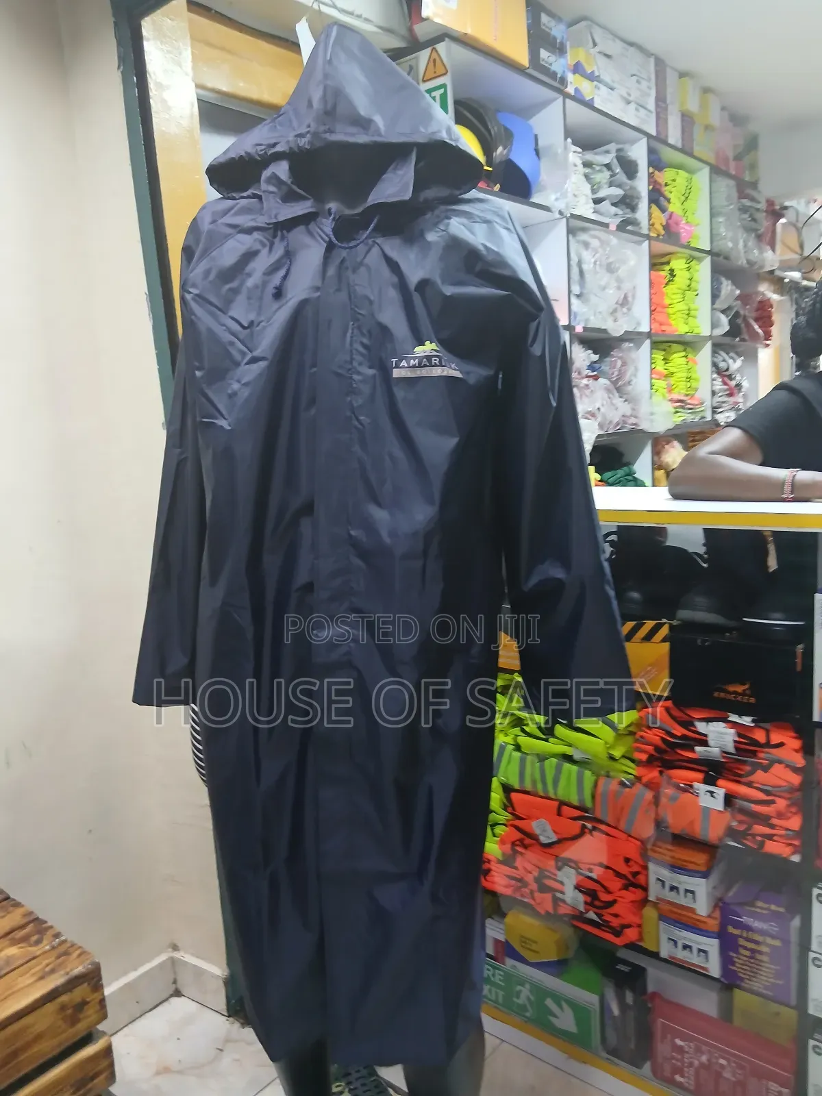 Stiffed Peak Dust Rain Coats