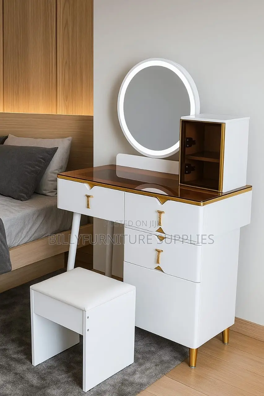 Compact Dressing Table With Mirror and Drawers