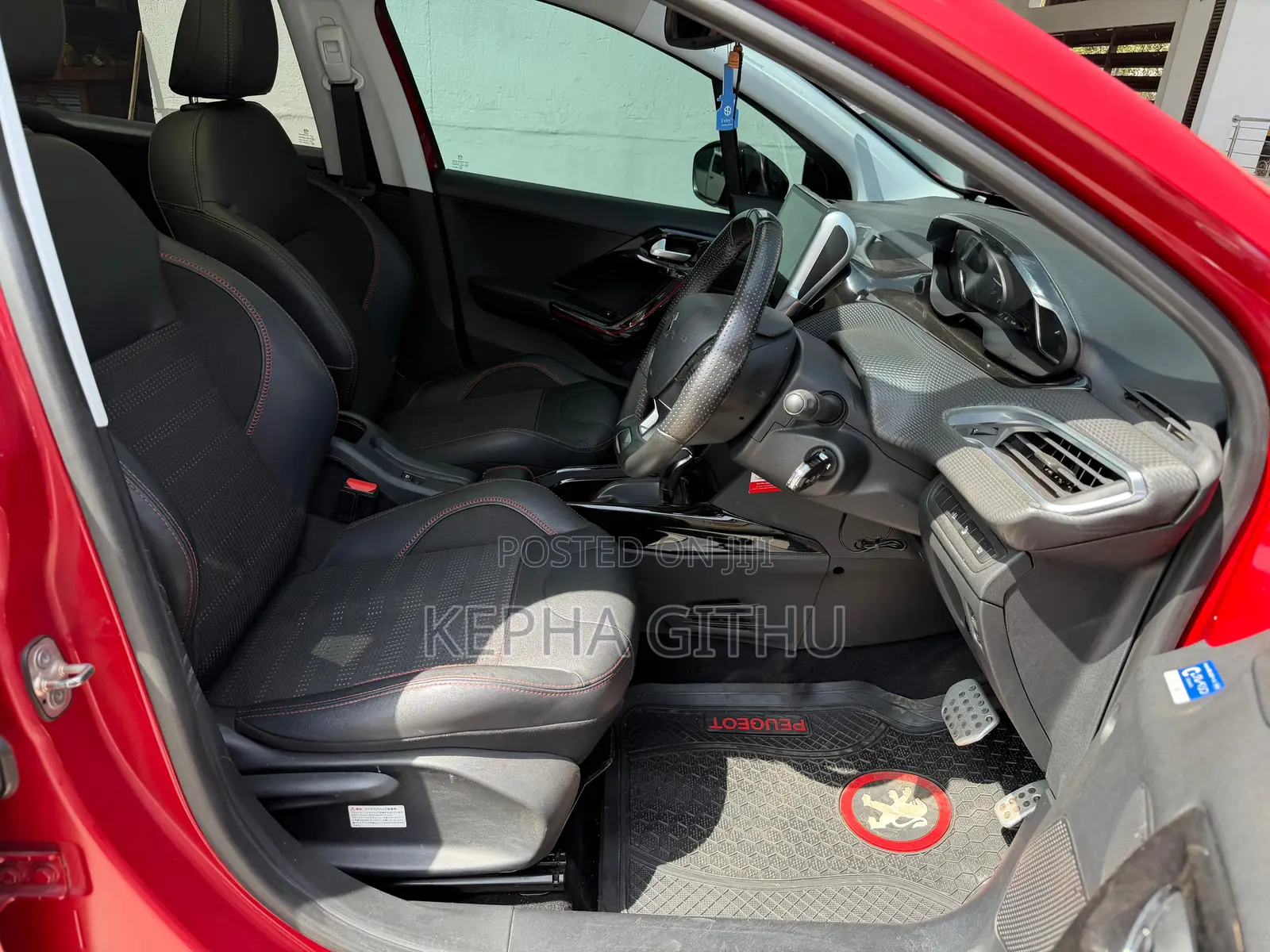 Peugeot 2008 1.2 PureTech (130 Hp) 2018 Red