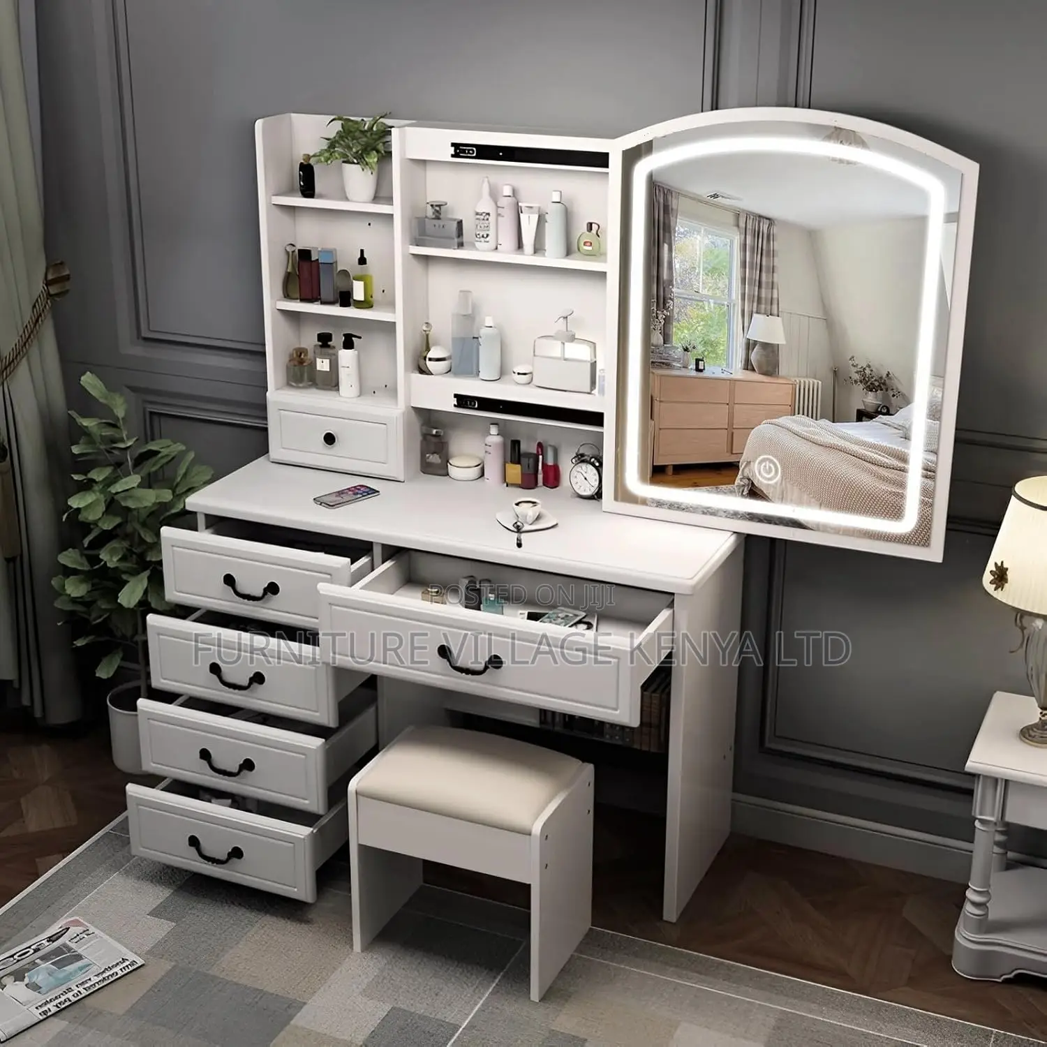 Dressing Tables: Modern Vanity Bedroom Dresser