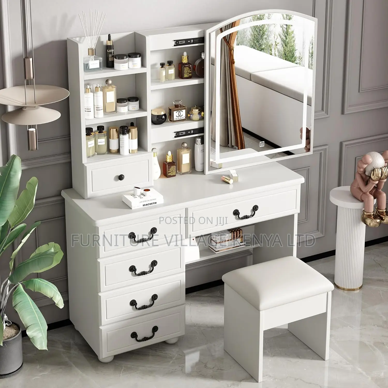 Dressing Tables: Modern Vanity Bedroom Dresser