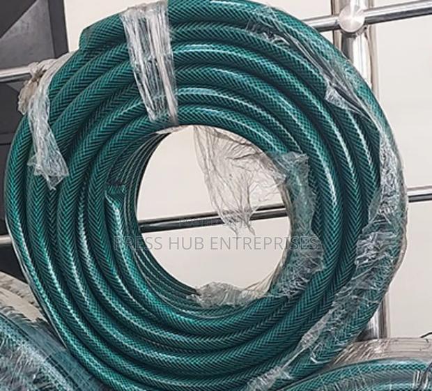 “Half Zebra Pipe – Strong, Flexible, Reliable: - main view