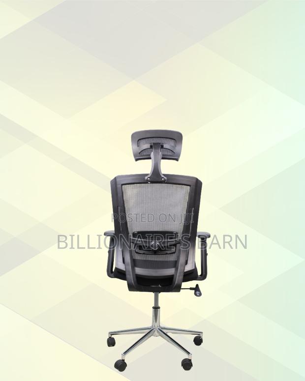 Adjustable Headrest Work Chair | Stable Base, Cool Mesh Backrest - thumbnail 4