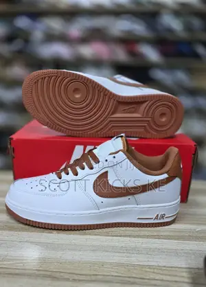 Nike Airforce 1 Peacan White