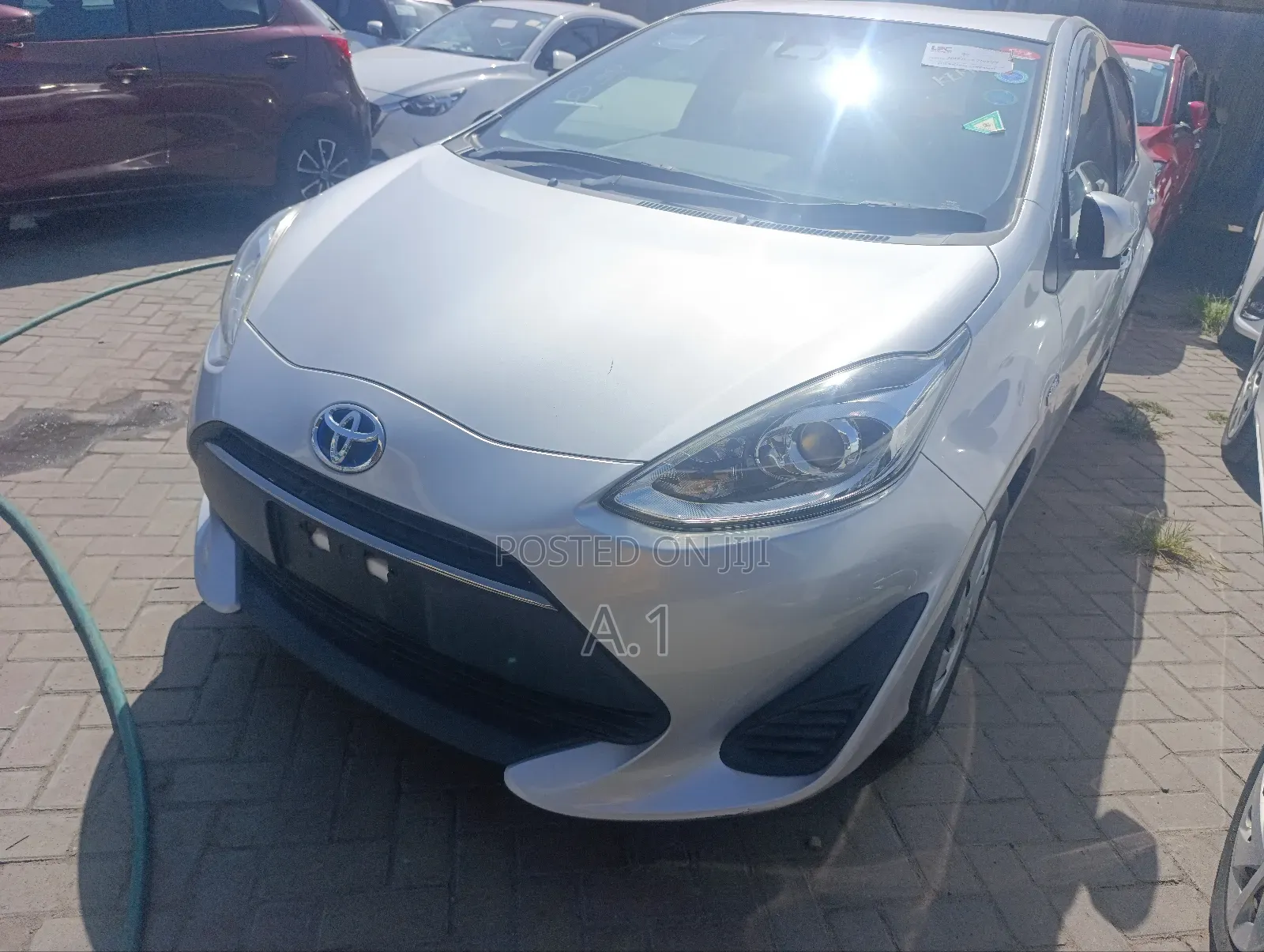 Toyota Aqua 2019 Silver