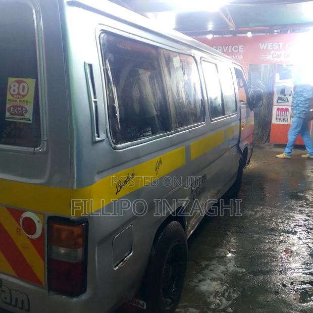 Nissan Caravan (Urvan) 2000 Silver - thumbnail 5