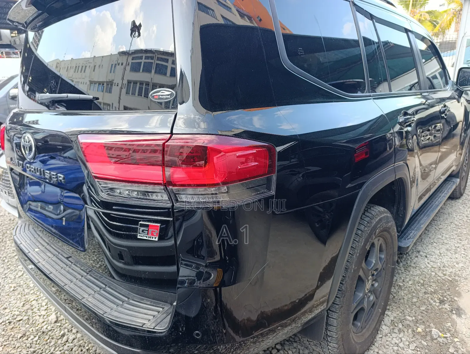 Toyota Land Cruiser LC300 2022 Black