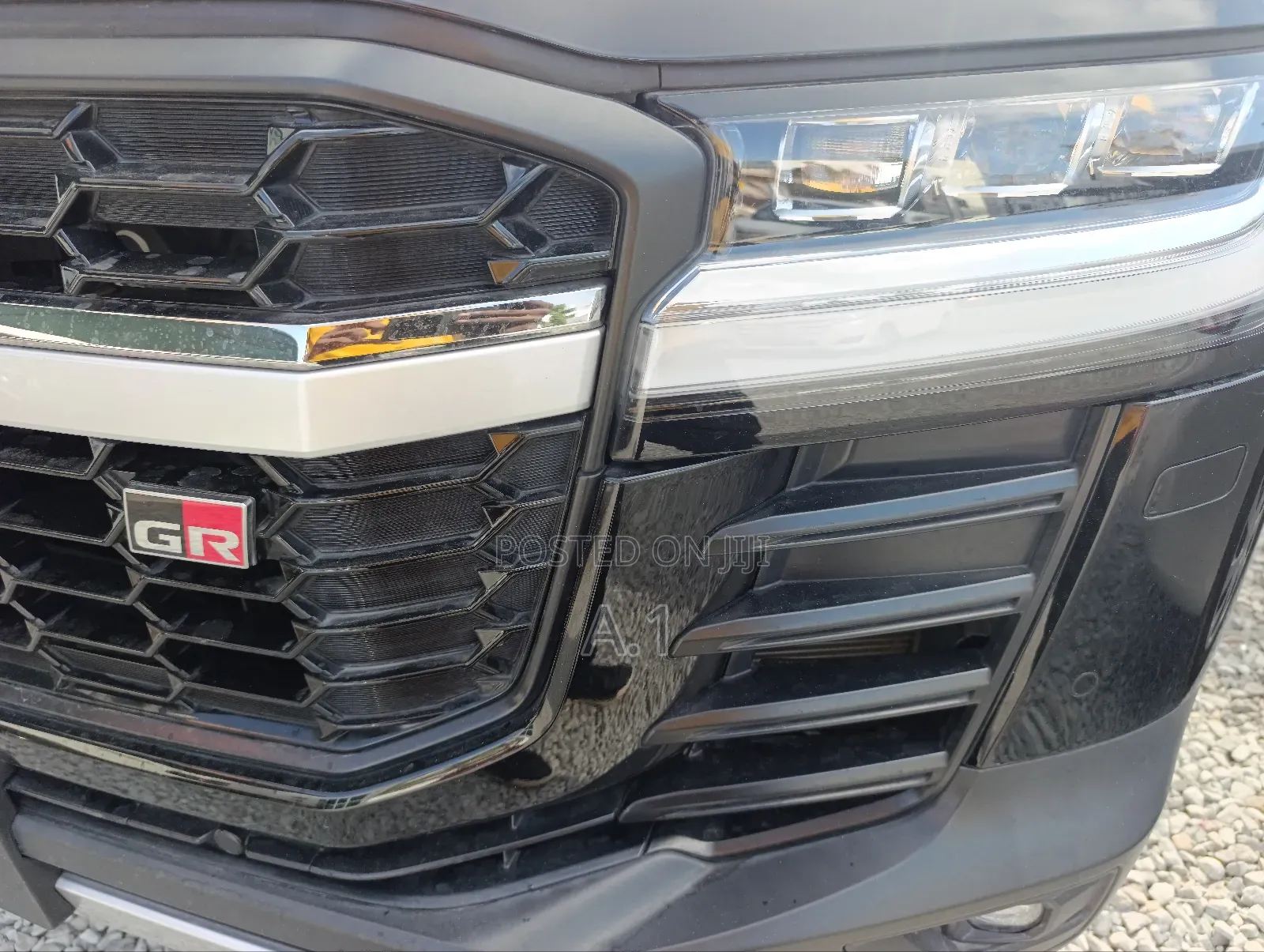 Toyota Land Cruiser LC300 2022 Black