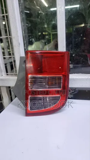 Toyota Isis Tailight