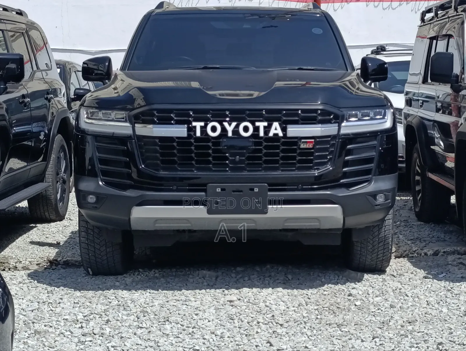 Toyota Land Cruiser LC300 2022 Black