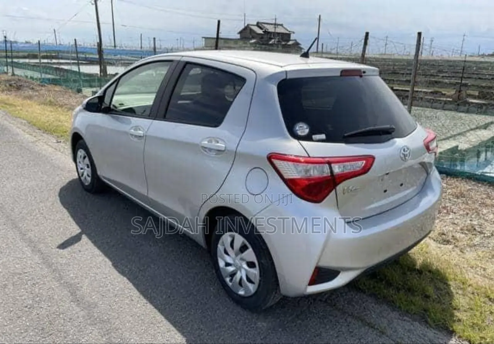 Toyota Vitz 1.0 FWD 5dr 2019 Silver