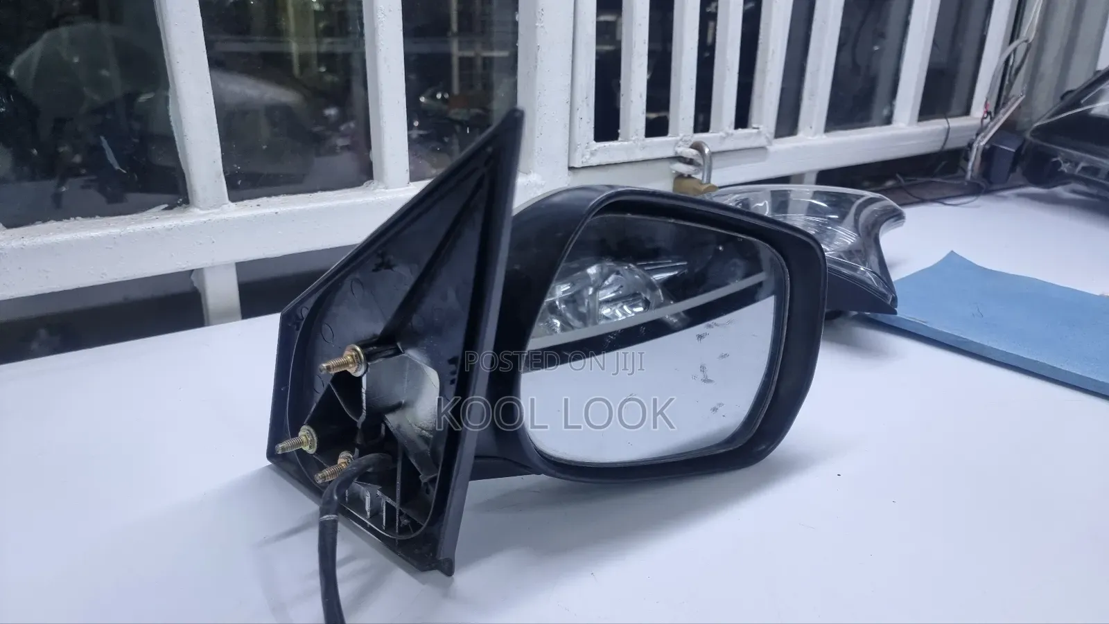 Toyota Raum Sidemirror
