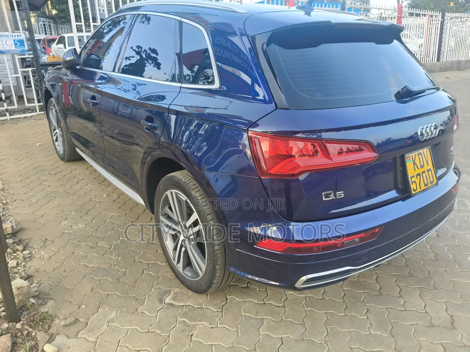 Audi Q5 2.0T Premium AWD quattro 2018 Blue