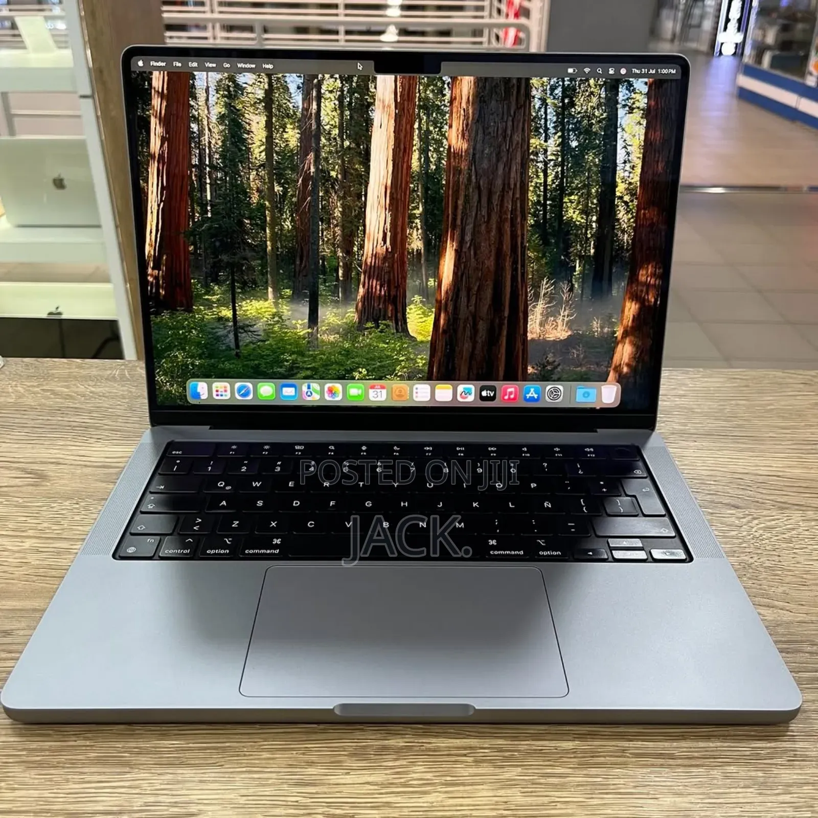 Laptop Apple MacBook Pro 2020 M1 32GB Apple M1 Max SSD 1T