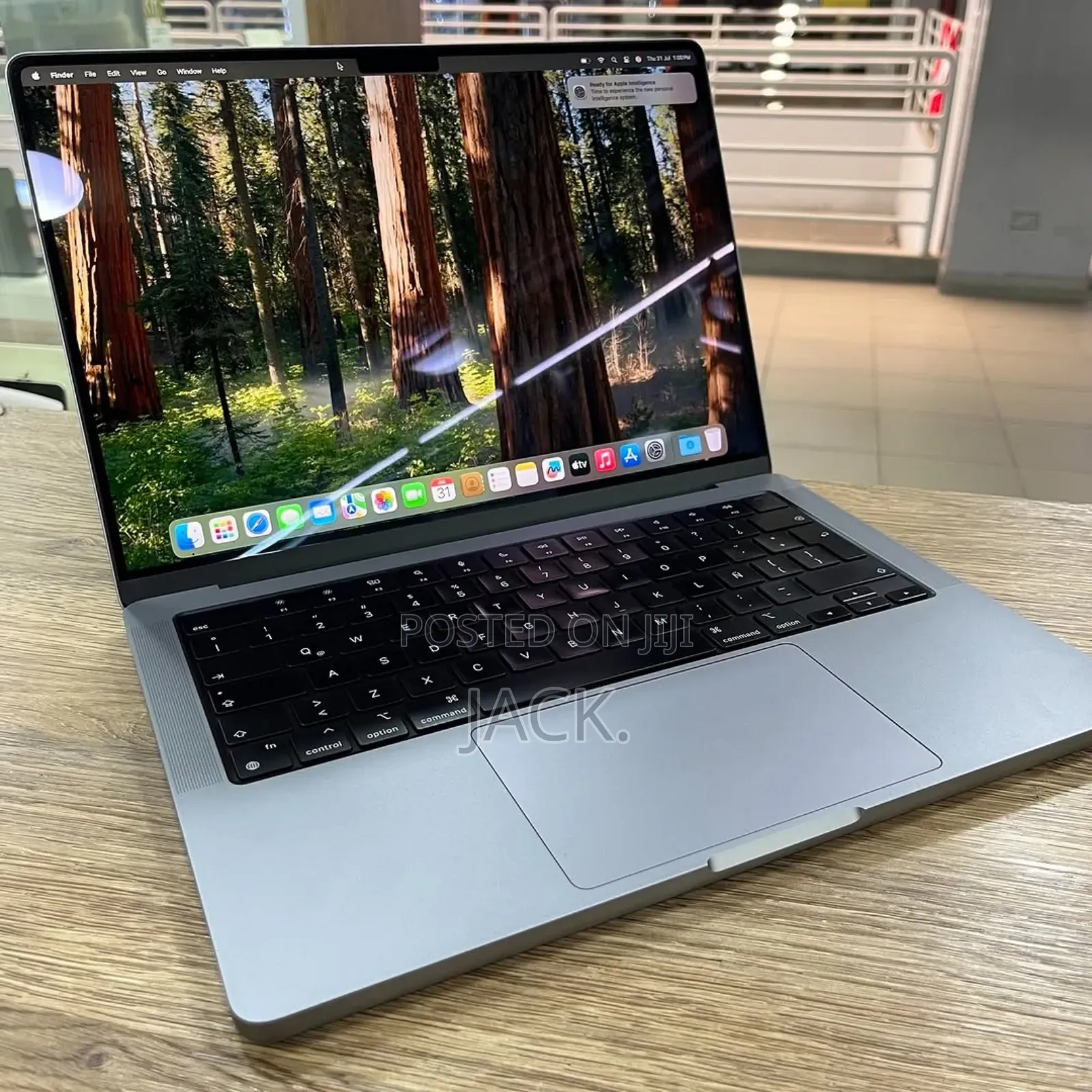 Laptop Apple MacBook Pro 2020 M1 32GB Apple M1 Max SSD 1T
